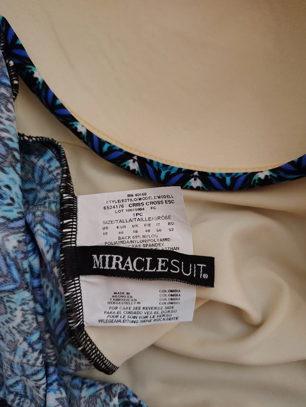 MiracleSuit Women' NWT One Piece Criss Cross Escape Swimsuit Size 16 Mosaic Blue